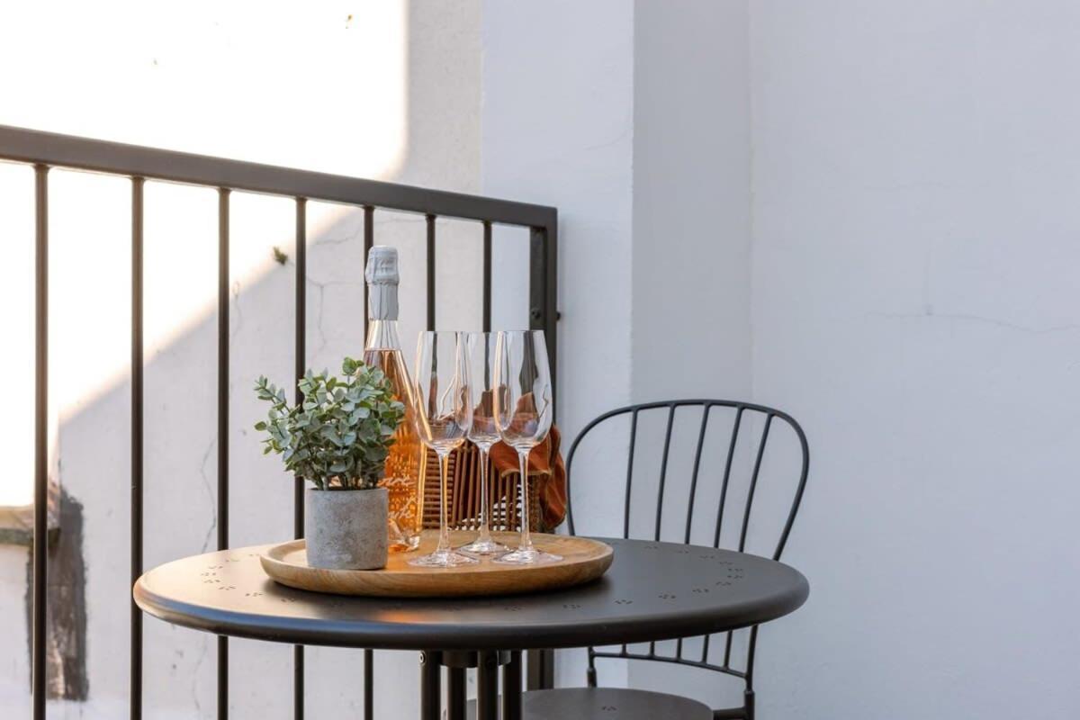 Huswell - Industrial Apartment With Terrace In Anvers Exterior foto